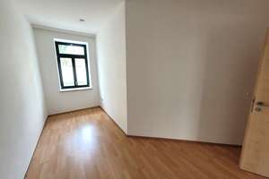 // Seniorengerechte Wohung - Bad mit Dusche - Einbauküche // – Mockauer Straße 30, 4357 Mockau-Süd, Leipzig – Vorschaubild 8