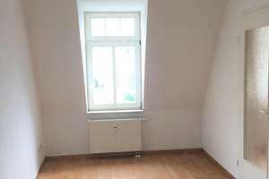 Schöne und großzügige Dachgeschoss - Wohnung mit Einbauküche! – Erich-Mühsam-Straße 35, 9112 Kaßberg, Chemnitz – Vorschaubild 8