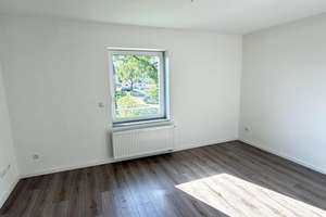 Umfangreich saniert und bereit für Ihren Einzug – Die vollständige Adresse der Immobilie erhältst du vom Anbieter., 47475 Kamp-Lintfort – Vorschaubild 7
