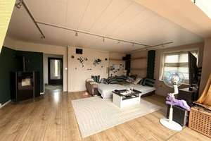 Tolles Einfamilienhaus im Herzen von Tittling – zentral & ruhig mit großem Grundstück – Die vollständige Adresse der Immobilie erhältst du vom Anbieter., 94104 Tittling – Vorschaubild 5