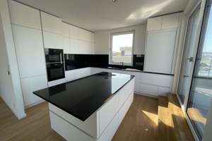 Wohnen am Wasser: Exklusives Penthouse mit Marina-Blick & Dachterrassen – Rheinallee 52, 55218 Neustadt, Mainz – Vorschaubild 3