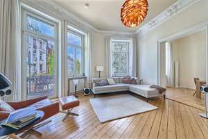 BEL ÉTAGE! 4 Zimmer Wohnung im Stilaltbau mit Balkon, Kamin EBK & Wellnessoase *Stellplatz* – Die vollständige Adresse der Immobilie erhältst du vom Anbieter., 65185 Mitte, Wiesbaden – Vorschaubild 2