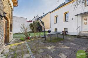 CHARMANTES UND GUT GEPFLEGTES EINFAMILIENHAUS MIT NEBENGEGEBÄUDE, HOF- UND GARTENBEREICH – Die vollständige Adresse der Immobilie erhältst du vom Anbieter., 65199 Dotzheim, Wiesbaden – Vorschaubild 29