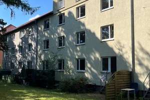 Neu renovierte 4-Zimmer Wohnung mit Terrasse