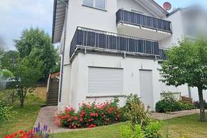 Großzügige Doppelhaushälfte mit Einliegerwohnung in ruhiger Lage von Nieder-Kinzig – Die vollständige Adresse der Immobilie erhältst du vom Anbieter., 64732 Bad König – Vorschaubild 2