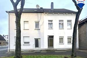 Historisches Wohnen mit modernem Flair - Dreifamilienhaus in Lage