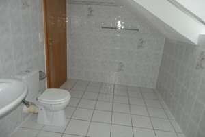 Schönes und helles Dachgeschoß-Appartment in 3-Fam.-Haus - Köln-Weiden, Schulstr (Rhein-Center-Nähe) – Schulstraße 46, 50858 Weiden, Köln – Vorschaubild 12