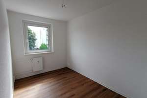 Sanierte 2,5-Raum-Wohnung im Neustädter Feld mit Balkon – Ringfurther Weg 16, 39128 Neustädter Feld, Magdeburg – Vorschaubild 6