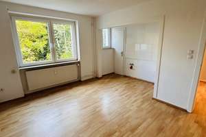 Renovierte 2-Zimmer-Wohnung (ca. 40m²) mit neuem Badezimmer in Holsterhausen – Camphausenstr. 31, 45147 Holsterhausen, Essen – Vorschaubild 1