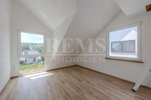 Erstbezug im Neubau: Einfamilienhaus mit 5 Schlafzimmern, EBK, Balkon, Terrasse, Garten und Garage – Die vollständige Adresse der Immobilie erhältst du vom Anbieter., 73614 Schorndorf – Vorschaubild 26