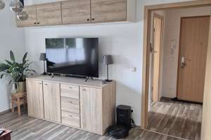 2 Zimmer Wohnung mit Balkon in Rheinhausen Besichtigungstermin 29.05 – Hochfelder Straße 12, 47226 Hochemmerich, Duisburg – Vorschaubild 2