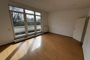 Ruhige 3 Zimmer-Wohnung mit Einbauküche und Balkon in Langenhorn, Hamburg – Die vollständige Adresse der Immobilie erhältst du vom Anbieter., 22417 Langenhorn, Hamburg – Vorschaubild 2