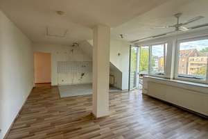 Sofort einziehen - 4 Zimmer mit Balkon und großer Wohnküche und Bad