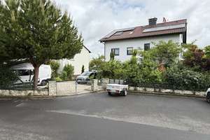 Top gepflegtes 3-Familienhaus mit großem Garten – Die vollständige Adresse der Immobilie erhältst du vom Anbieter., 61130 Nidderau – Vorschaubild 3