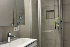 Property thumbnail 9