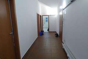 Großzügig geschnittene Dachgeschosswohnung in grüner Lage!! ***Wannenbad*** – Die vollständige Adresse der Immobilie erhältst du vom Anbieter., 13053 Alt-Hohenschönhausen, Berlin – Vorschaubild 2
