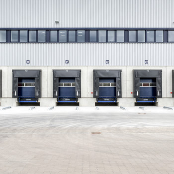 Logistik-Neubau in Krefeld | Rampenandienung | moderne Ausstattung | RUHR REAL