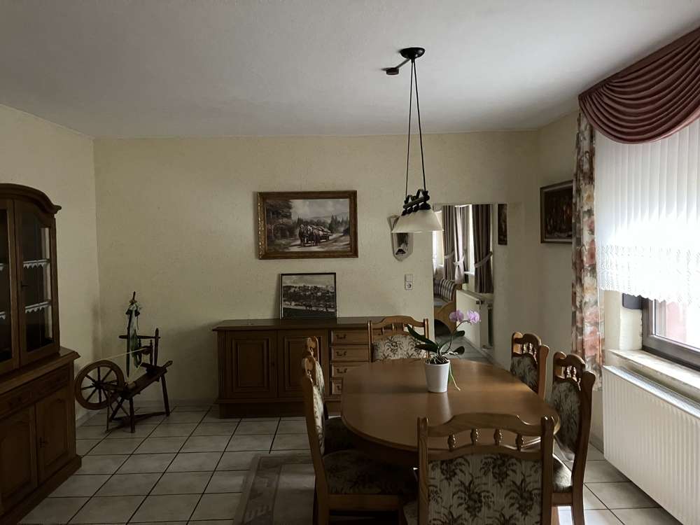 Immobilie in Friedewald - Immobilie mit Schlossblick - Ihr neues Zuhause für die Großfamilie in 57520 Friedewald! - Bild 7