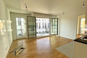 Lichtdurchflutete 2 Zimmerwohnung mit Einbauküche