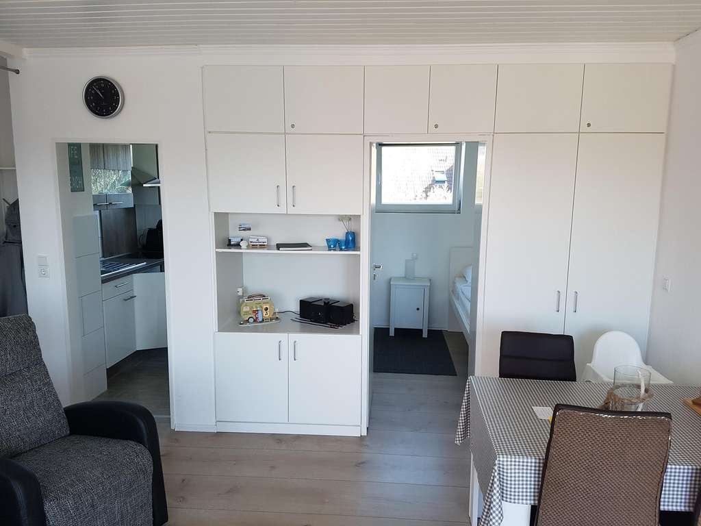 Immobilie in Wangerland - Nordsee Ferienwohnung zwischen Horumersiel & Schillig - Südbalkon, Garage, strandnah - Bild 3