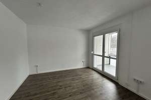 3 Zimmerwohnung mit Duschbad direkt am Großen Garten – Stübelallee 25 a, 1309 Striesen-Süd, Dresden – Vorschaubild 3