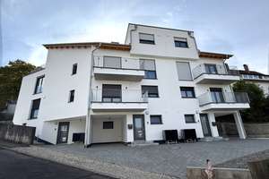 Erstbezug: Elegantes Reihenmittelhaus mit 6 Zimmern, EBK und Münsterblick in Blaustein
