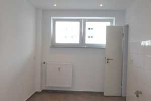 Frisch renovierte 3-Zimmer Wohnung mit Balkon, nahe FH und Köln Arcaden – Feldbergstr. 14, 51105 Köln – Vorschaubild 6