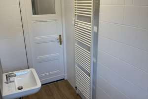 Bezugsfreie 2-Zimmer-Wohnung nach hochwertiger Sanierung – Adlergestell 245, 12489 Adlershof, Berlin – Vorschaubild 3