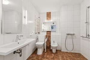 Domblick und noch viel mehr! 
Drei - Zimmer Etagenwohnung mit spektakulärer Aussicht – Die vollständige Adresse der Immobilie erhältst du vom Anbieter., 50668 Neustadt/Nord, Köln – Vorschaubild 15