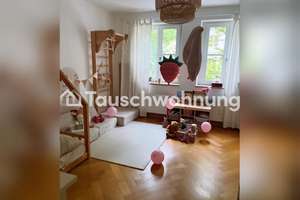 Tauschwohnung: 2,5 Altbauwohnung mit Fischgrätparkett und Loggia