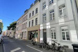 Attraktive 1-Zimmer-Wohnung mit Einbauküche im EG, in Köln-Deutz!