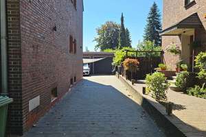 Hochwertig modernisierte EG-Whg mit ca. 146 m² Wohn-/Nutzfläche und ca. 150 m² Garten in Oberhausen – 46149 Buschhausen, Oberhausen – Vorschaubild 4