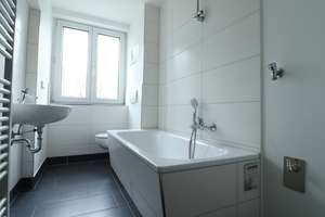 3-Raumwohnung mit Wanne und Balkon – Zeunerstraße 8, 9117 Siegmar, Chemnitz – Vorschaubild 2