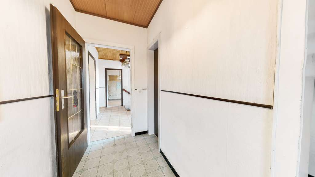 Immobilie in Lippetal - Einfamilienhaus mit großem Grundstück und viel Potenzial in ruhiger Lage von Lippetal - Bild 4