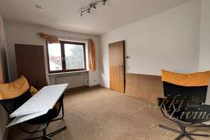 Renovierungsbedürftiges freistehendes Zweifamilienhaus mit schönem Grundstück! – Die vollständige Adresse der Immobilie erhältst du vom Anbieter., 80997 Allach, München – Vorschaubild 8