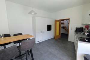 Große renovierte Maisonettewohnung  mit Einbauküche am Tivoli – Die vollständige Adresse der Immobilie erhältst du vom Anbieter., 76137 Südstadt, Karlsruhe – Vorschaubild 2