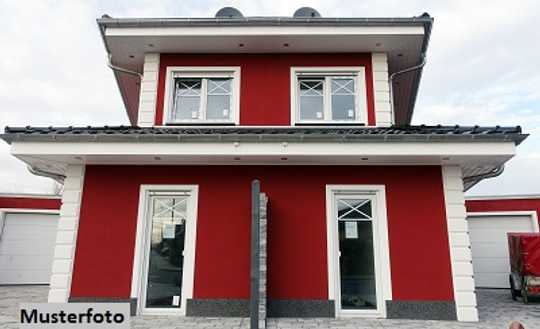 Ihr neues Zuhause - Doppelhaushälfte mit Garten und 2 Garagen