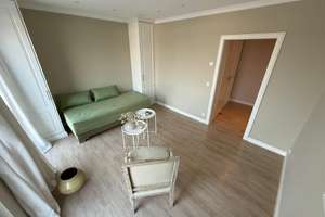 Exklusive Penthousewohnung mit umlaufender Dachterrasse in Uni- und Kliniknähe in Lübeck – Die vollständige Adresse der Immobilie erhältst du vom Anbieter., 23562 Sankt Jürgen, Lübeck – Vorschaubild 8
