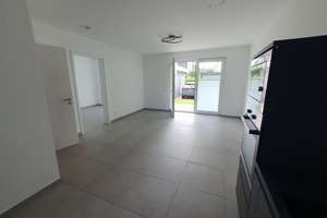 Moderne 2-Zimmer-Wohnung mit West-Garten & Carport direkt am Lenkwerk – Leibnizstraße 12, 33609 Mitte, Bielefeld – Vorschaubild 2