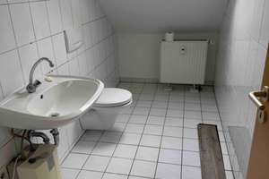 Dachgeschoßmaisonette 3 Zimmer mitten in Gelsenkirchen – Die vollständige Adresse der Immobilie erhältst du vom Anbieter., 45879 Altstadt, Gelsenkirchen – Vorschaubild 9