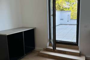 Sanierter 2,5-Zimmer-Altbau mit Stuck, Designbad, Einbauküche und großer Dachterrasse in Grafental – Edisonplatz 21, 40235 Flingern Nord, Düsseldorf – Vorschaubild 3
