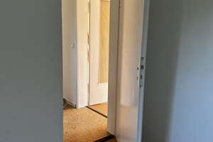 Helle 3-Zimmer-Wohnung mit neuem Bad & separatem Büro im Zweifamilienhaus – Georg-Friedrich-Händel-Straße 6, 72766 Reutlingen-Mitte, Reutlingen – Vorschaubild 6