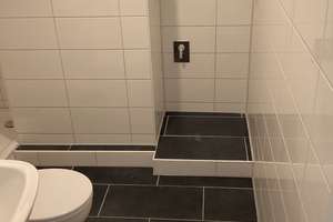 Mittendrin! Gemütliche 1-Zimmer-Wohnung mit Aufzug und neuem Bad – Ludwig-Zimmermann-Str. 3, 40213 Stadtmitte, Düsseldorf – Vorschaubild 2