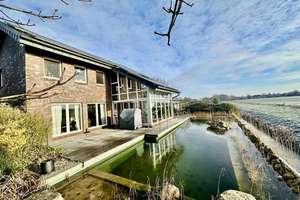 Großzügiges Architektenhaus (317m2) mit Schwimmteich, Feldrandlage u. Wellnessbereich – Bahnhofstraße 55a, 21787 Oberndorf – Vorschaubild 1