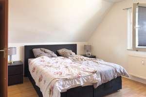 Mehrgenerationenhaus oder Kapitalanlage – Zweifamilienhaus mit vielen Möglichkeiten – Die vollständige Adresse der Immobilie erhältst du vom Anbieter., 25337 Elmshorn – Vorschaubild 13