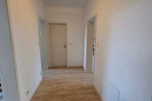 * Sehr gepflegtes Haus * Geräumige 2 Zi. im DG * EBK  * Fußbodenheizung * großes Bad * mietfrei  * – Marienberger Str. 11, 9125 Altchemnitz, Chemnitz – Vorschaubild 7
