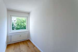 Kantstraße vor der Haustür - perfekt geschnittenes und saniertes 2,5-Zimmer-Raumwunder - City-West – Die vollständige Adresse der Immobilie erhältst du vom Anbieter., 10625 Charlottenburg, Berlin – Vorschaubild 12