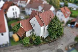 Raum für Träume: Dein Einfamilienhaus mit Scheune in Kusterdingen – Vom Heuboden zum Wohn(t)raum! (S – Die vollständige Adresse der Immobilie erhältst du vom Anbieter., 72127 Kusterdingen – Vorschaubild 3