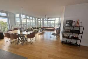 Penthouse mit Spreeblick ,60qm Rooftop-Terrasse, Klimaanlagen, Aufzug