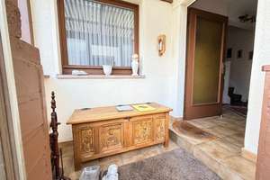 Doppelhaushälfte mit viel Platz und Potenzial in Misburg! – Die vollständige Adresse der Immobilie erhältst du vom Anbieter., 30629 Misburg-Nord, Hannover – Vorschaubild 3